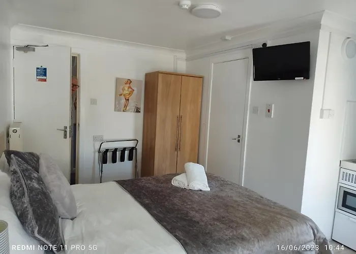 Superior Studio